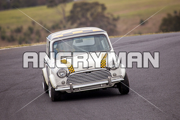 49 Ian Smith Morris Cooper S Group N Under 3 Litre - Saturday-2