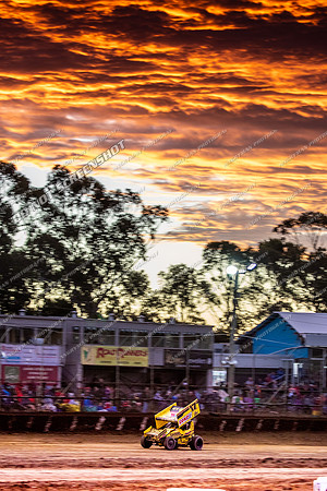 Sprintcar 17 W17 - 16 - Latrobe - 1st Feb 2020-11