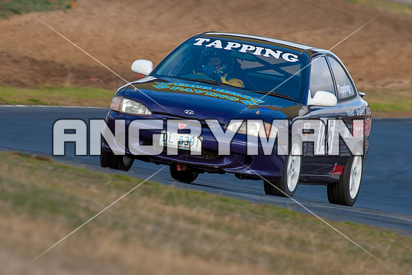 Hyundai 145 Dean Tapping - 26th May 2013 - Baskerville