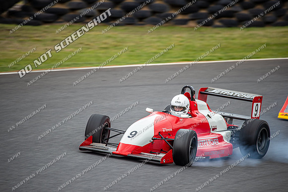 9 - Historic Sports & Racing Cars-10