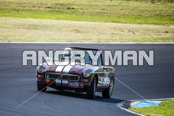 20 Roger Chapman - MGB Roadster - Group S & Invited - Saturday-8
