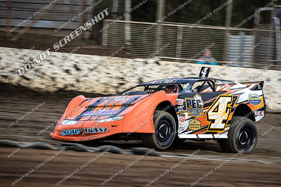 Super Sedan 4 W4 - 15 - Hobart - 26th Jan 2020-10