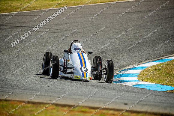 Classic Formula Libre - 12 - Baskerville Historics 2024-3