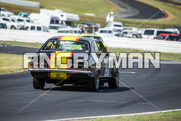 51 Stuart Young - Torana XU1 - Group N Over Three Litre - Saturday-4