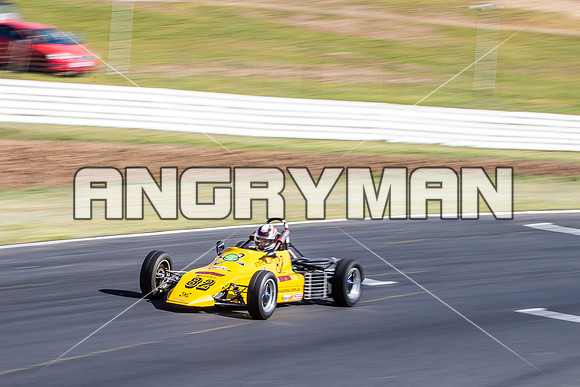 82 Steve Miller Reynard Formula Ford Regularity Sports & Racing Cars Group 2 - Friday Practice-2