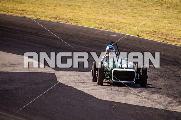 71 Wayne Clark - Crowfoot Holden - Formula Libre & Invited Racing - Sunday